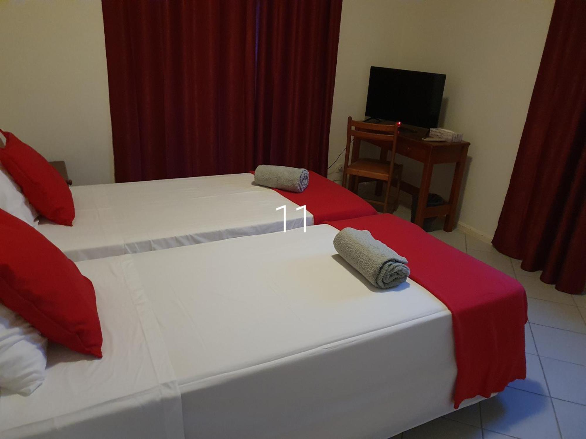 Hospedaria Do Almargem 奎特里拉 外观 照片
